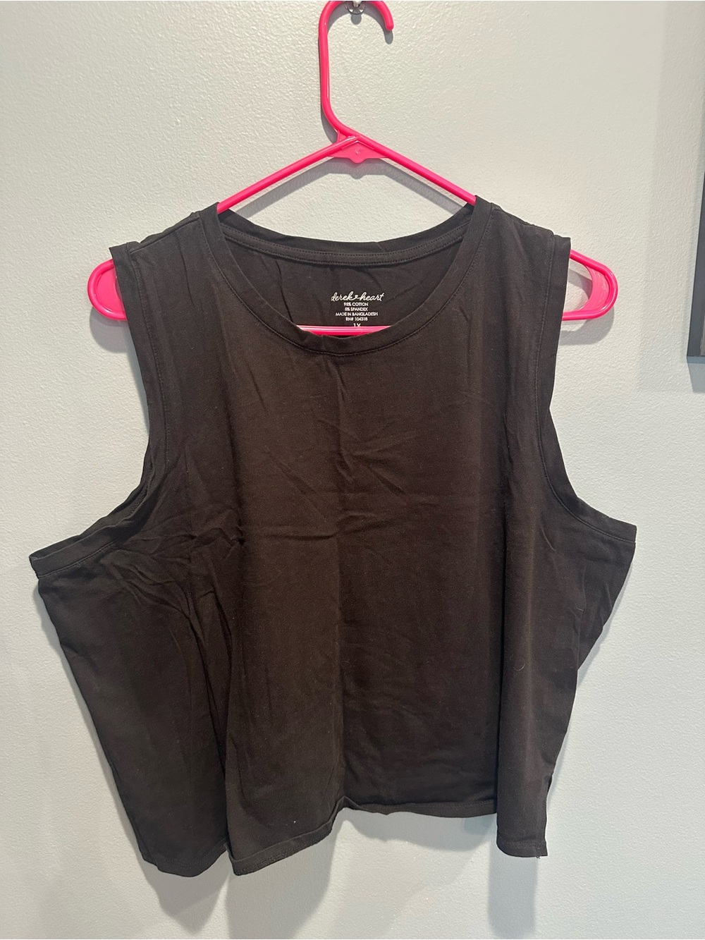 Derek Heart Black Sleeveless Crop Tank